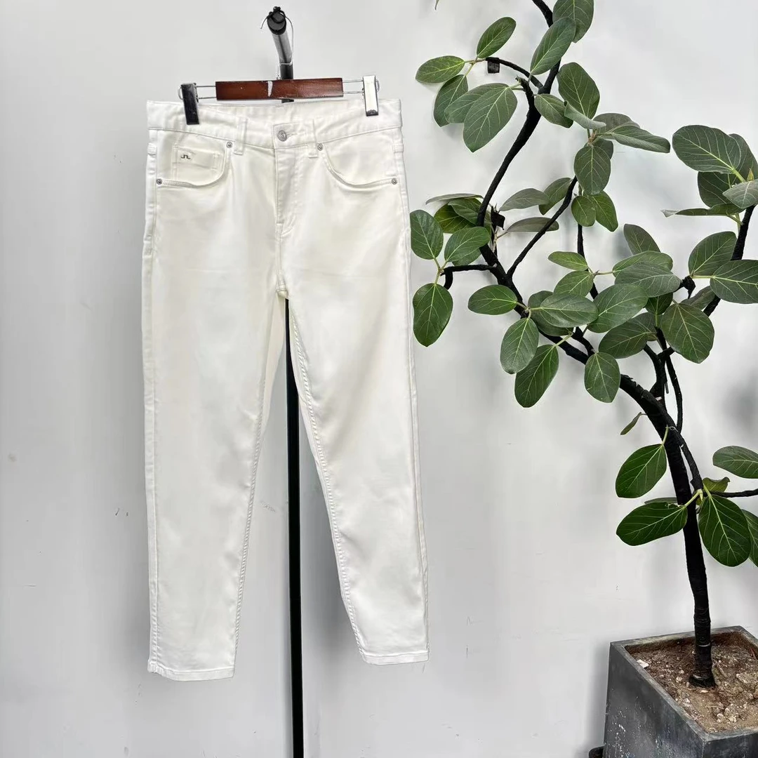 S- 26 男士夏季薄款白色小直筒软牛仔休闲裤  N0038