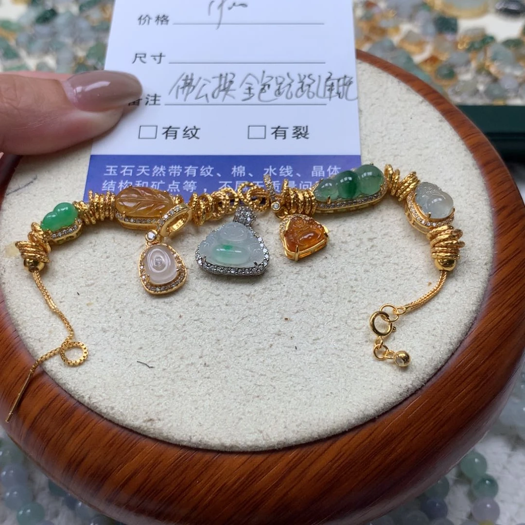 颈饰银S925镶嵌翡翠猪****?手链 佛公换金色托