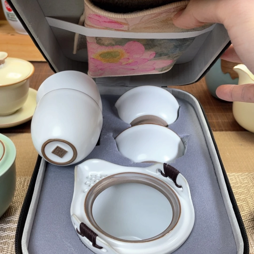 瓷片。。。。。。。。。。。。。。