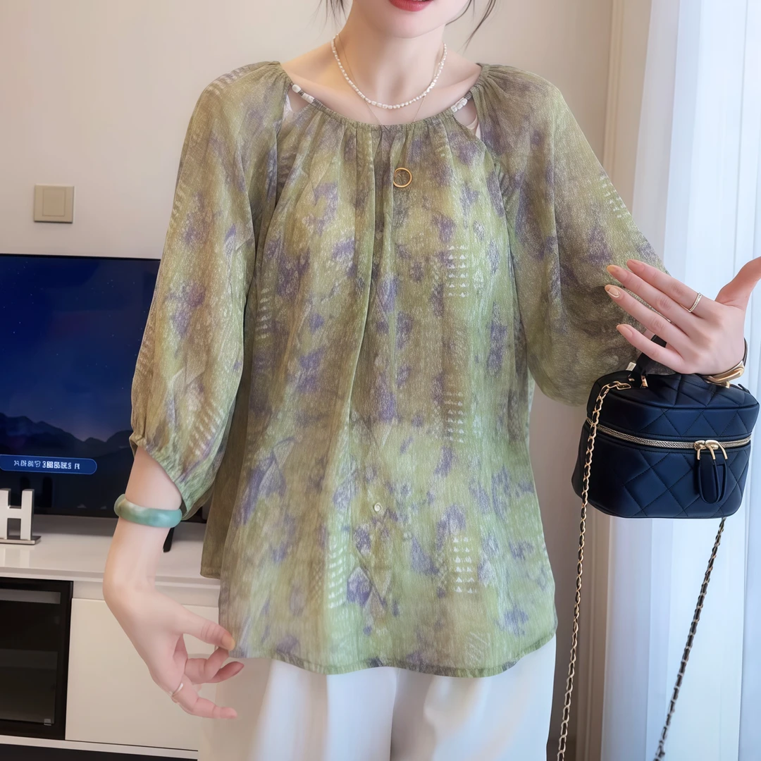 2025夏季新款温柔减龄锁骨钉珠系带宽松显瘦时尚百搭洋气上衣女潮