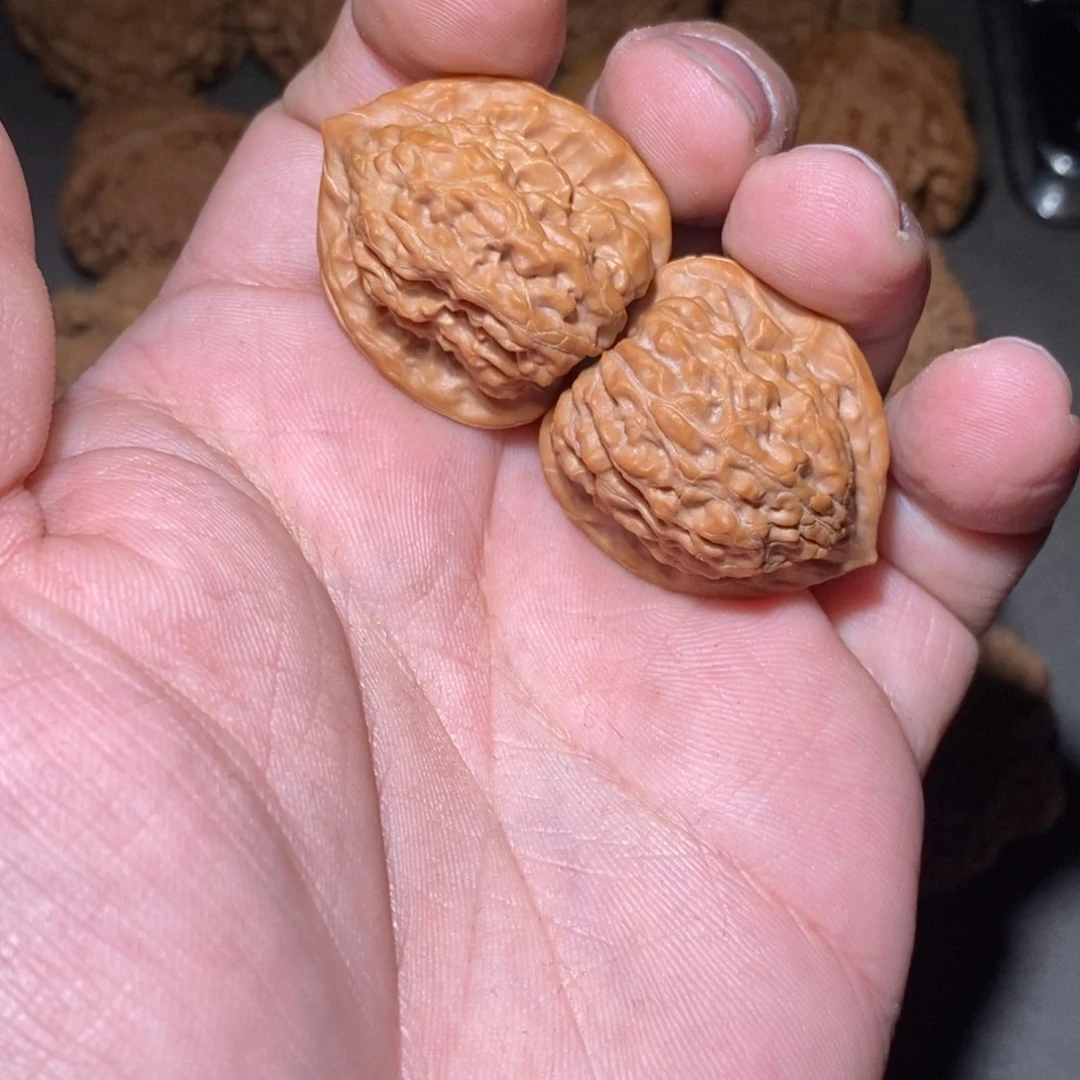 文玩核桃吊坠金钻