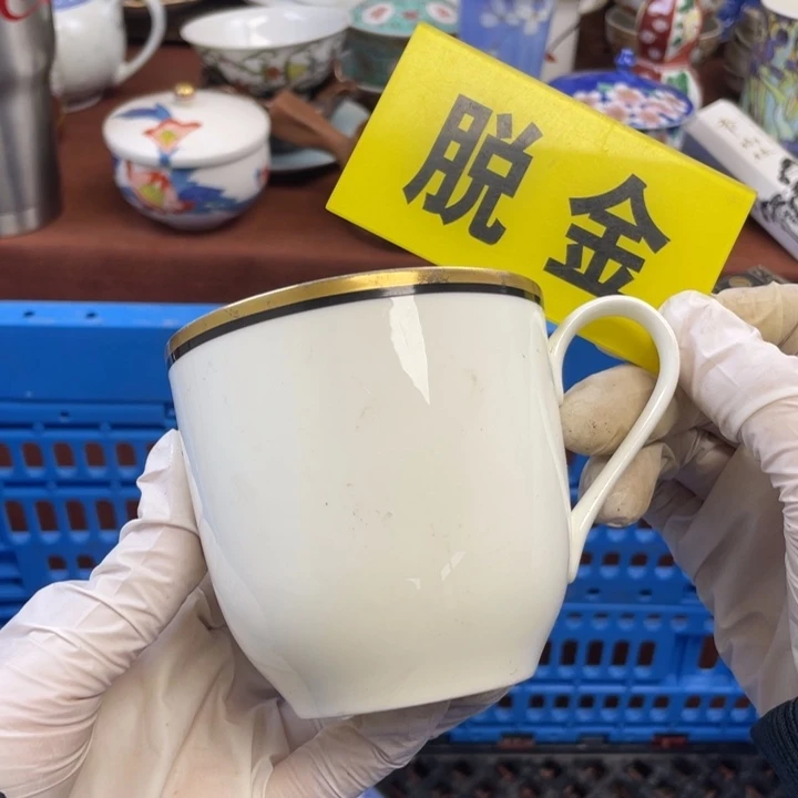 他家瓷器真美…开播了