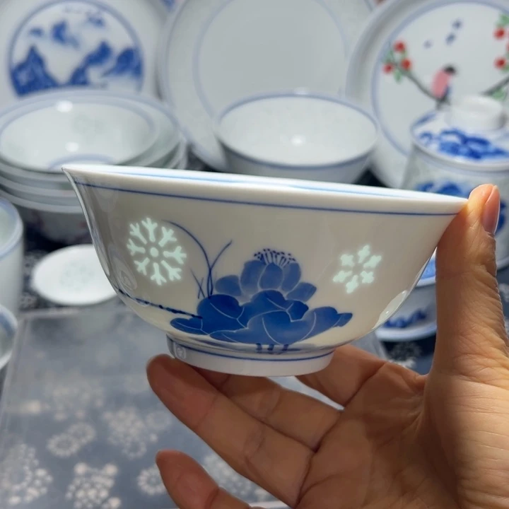 陶瓷手绘雕刻5寸荷花小饭碗