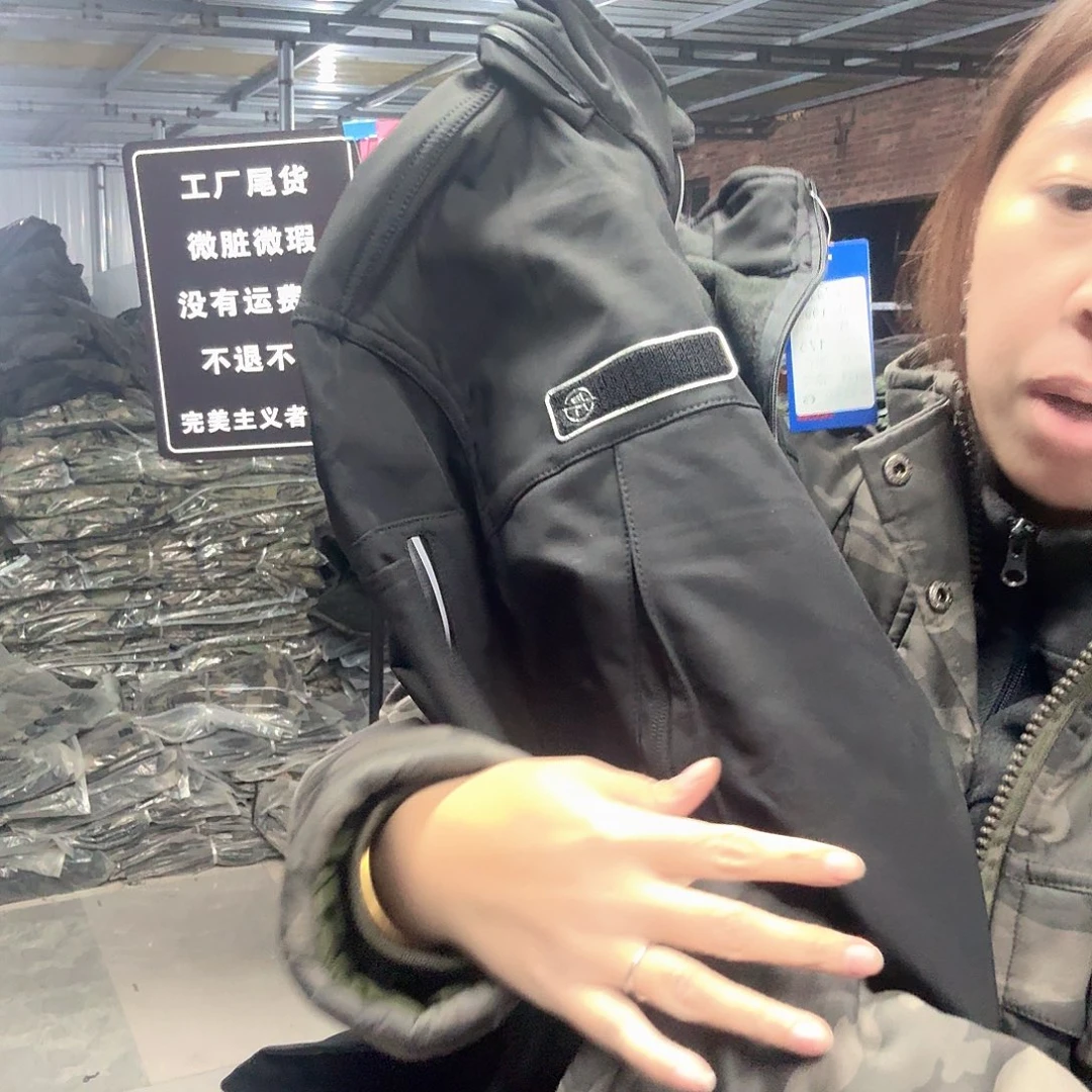 175上衣一件 024。