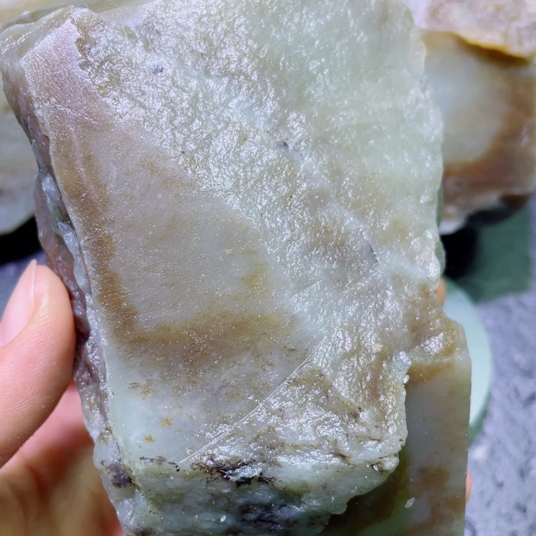 和田玉未镶嵌珠宝半成品