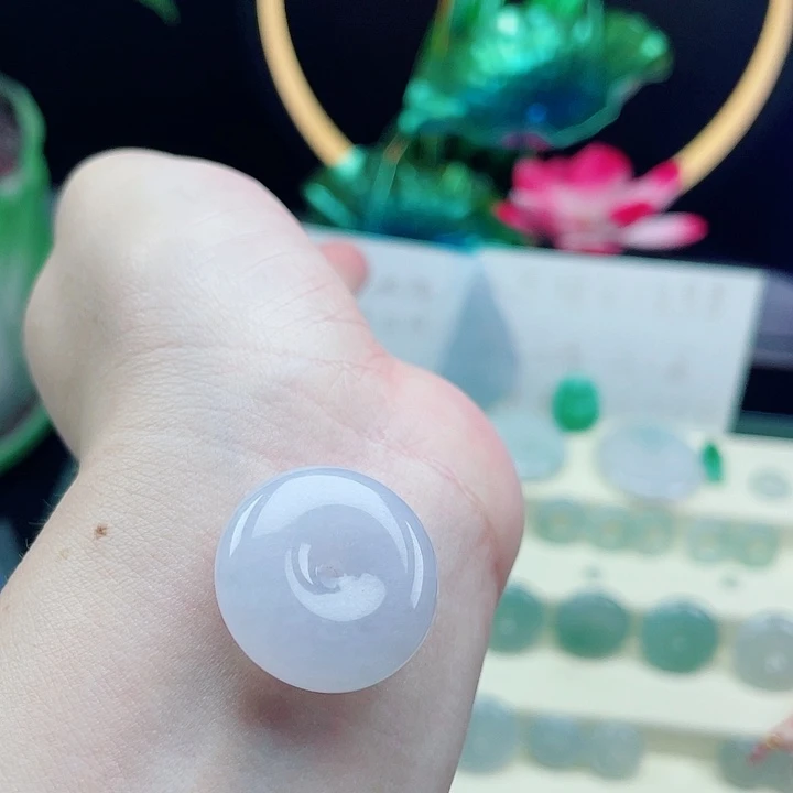 翡翠未镶嵌颈饰56565644