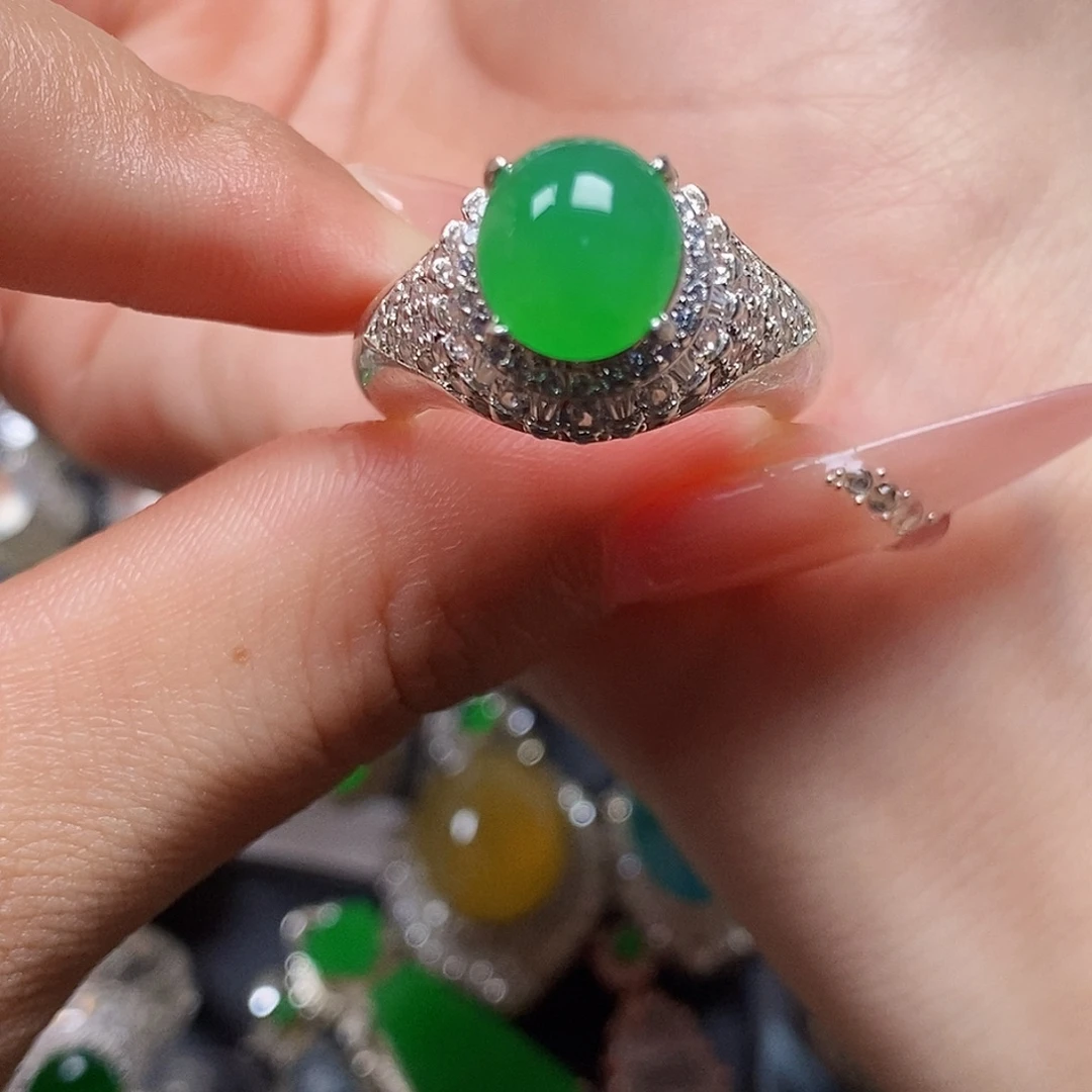 翡翠戒指未镶嵌翡翠戒指