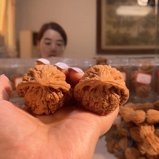 文玩核桃吊坠42蛇头有修