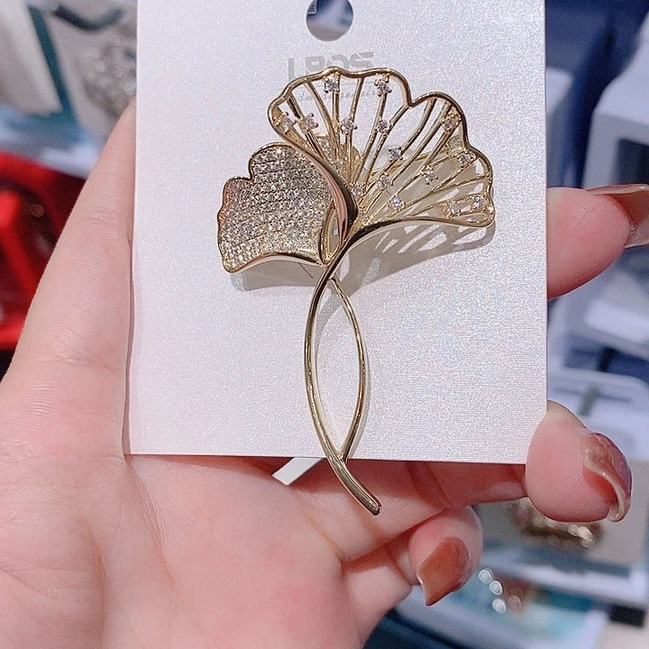 锆石铜合金银杏叶胸针 经典款