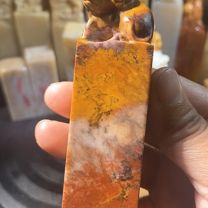 巴林石印石德**临巴林石雕刻艺术品