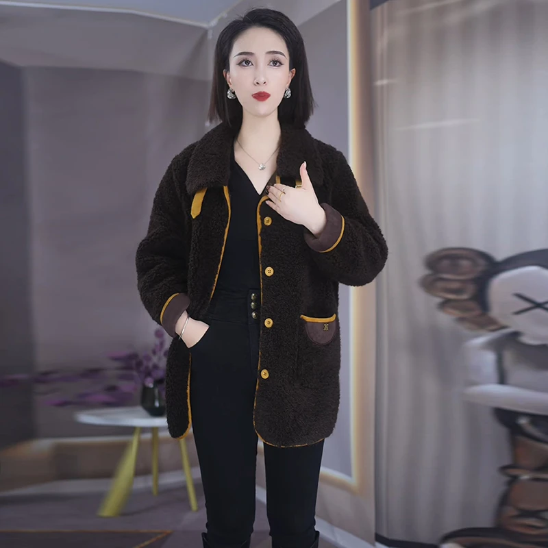 2025秋冬新款新中式妈妈装皮毛一体外套女中老年高贵洋气保暖大衣