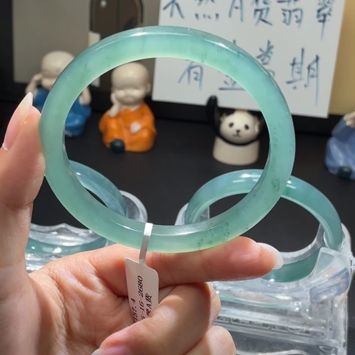 翡翠未镶嵌手镯薄荷绿飘花