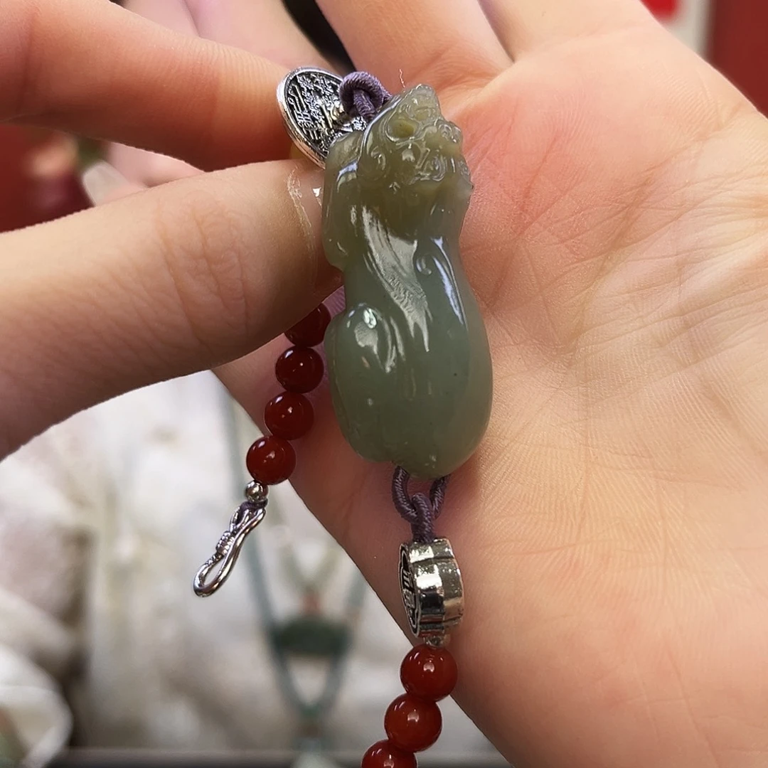 和田玉手链未镶嵌皮球