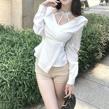 纯欲白色性感显瘦百搭修身韩版短款小众衬衫上衣长袖套装2025年春