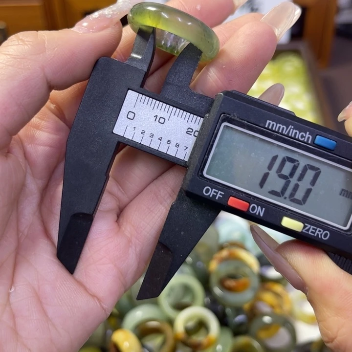 蛇纹石玉未镶嵌戒指27