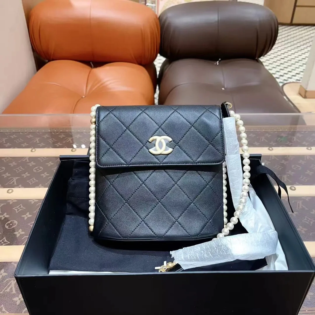 99新 Chanel/香奈儿 Chanel 方块包 黑色 菱格纹 牛皮 小号 珍珠