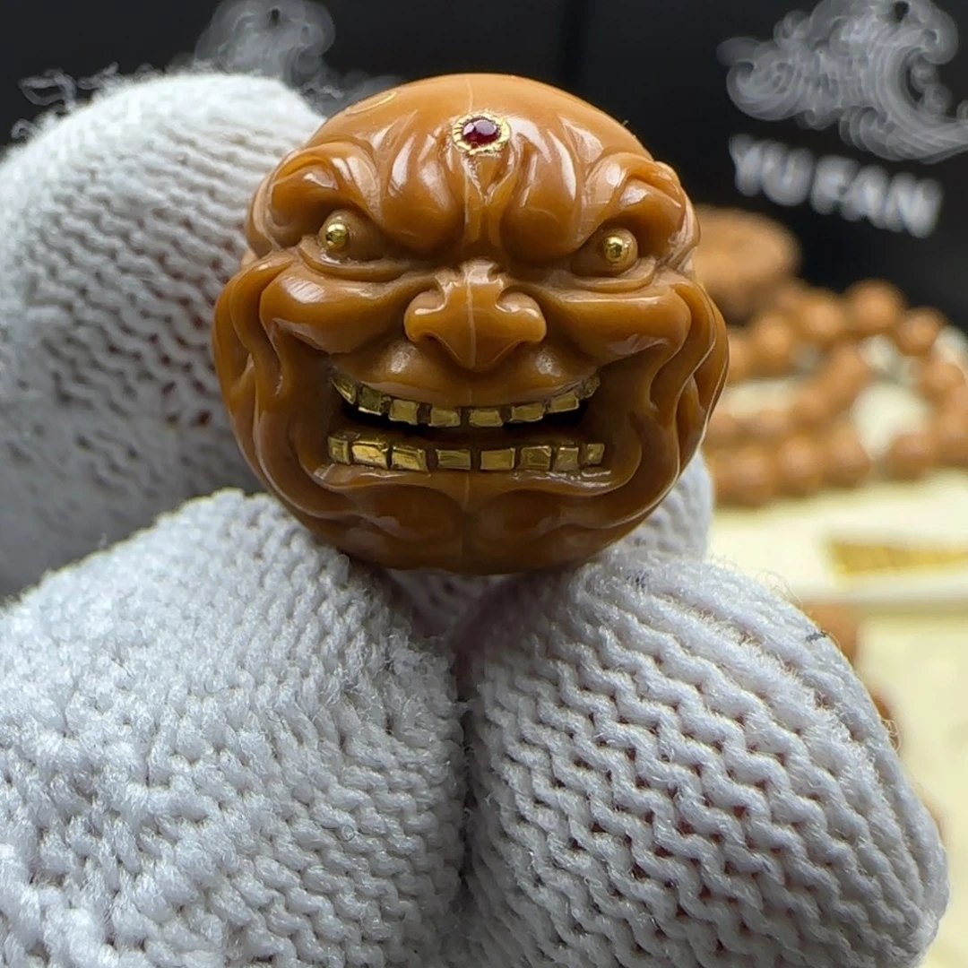 吊坠猴头核桃大金牙镶嵌24k