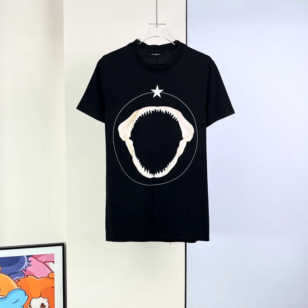 95新/纪梵希 /短袖T恤 /Xs码/Xsp38174