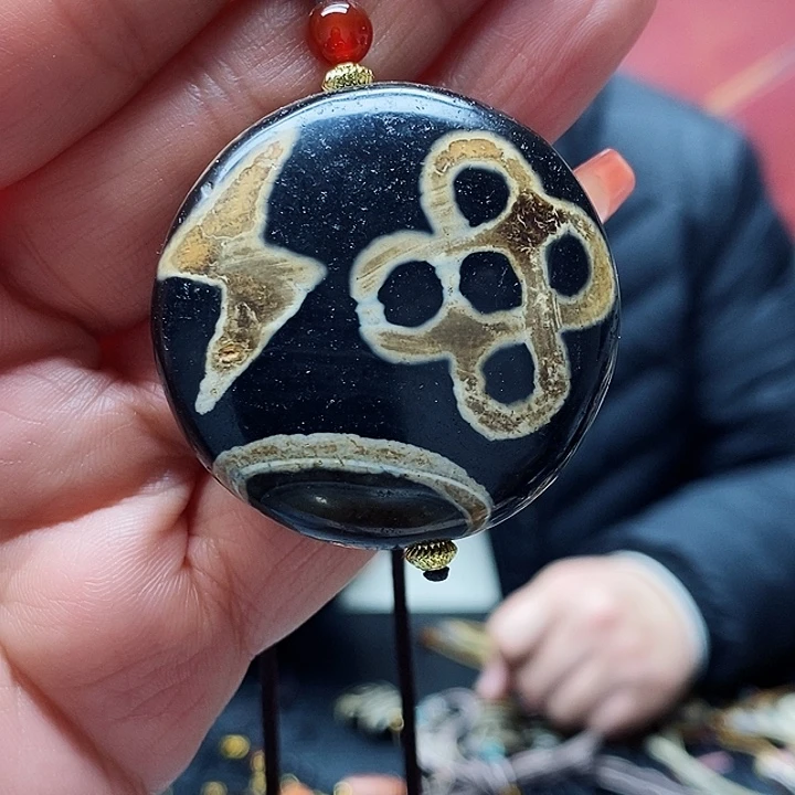 玛瑙/玉髓颈饰合金