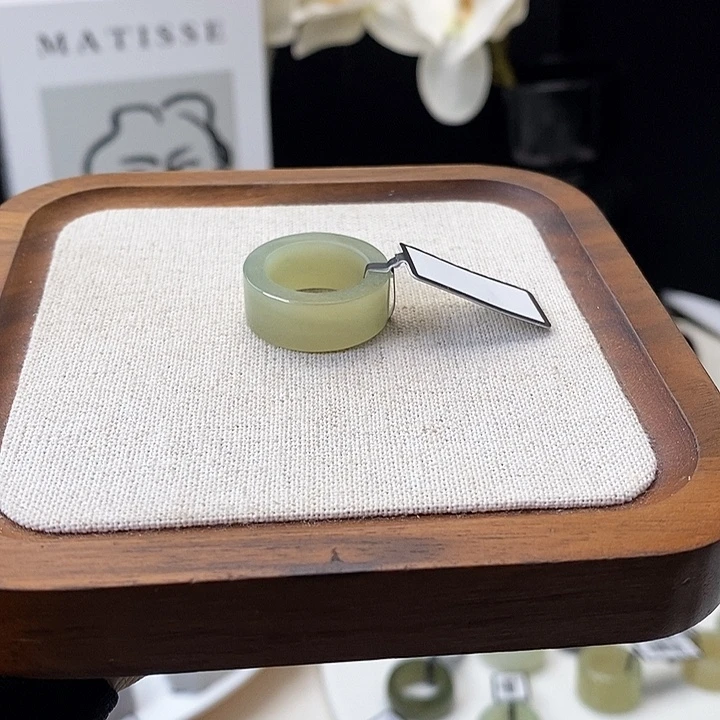 和田玉（糖玉）未镶嵌戒指Z冰玉青提直切15.8