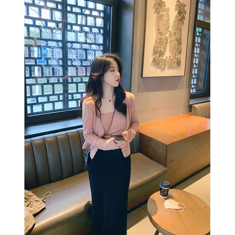 早秋轻熟风简约休闲长袖针织开衫上衣吊带内搭背心包臀半身裙套装