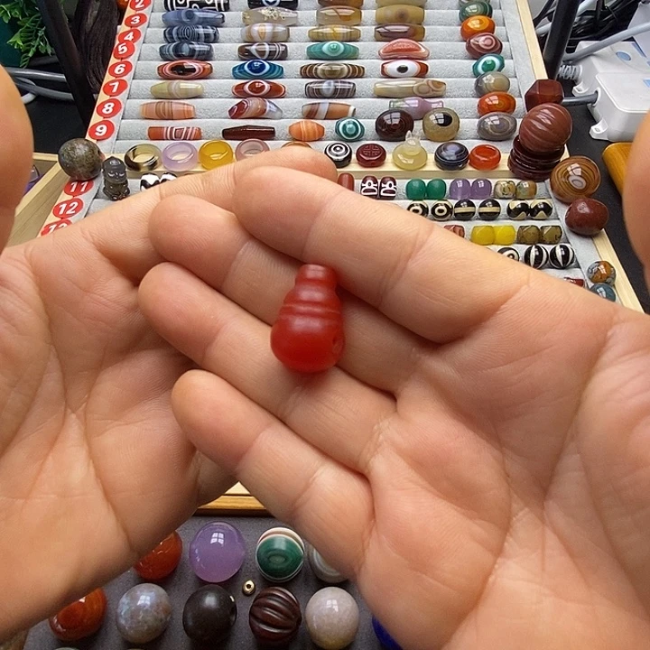 诚***实玛瑙/玉髓未镶嵌颈饰