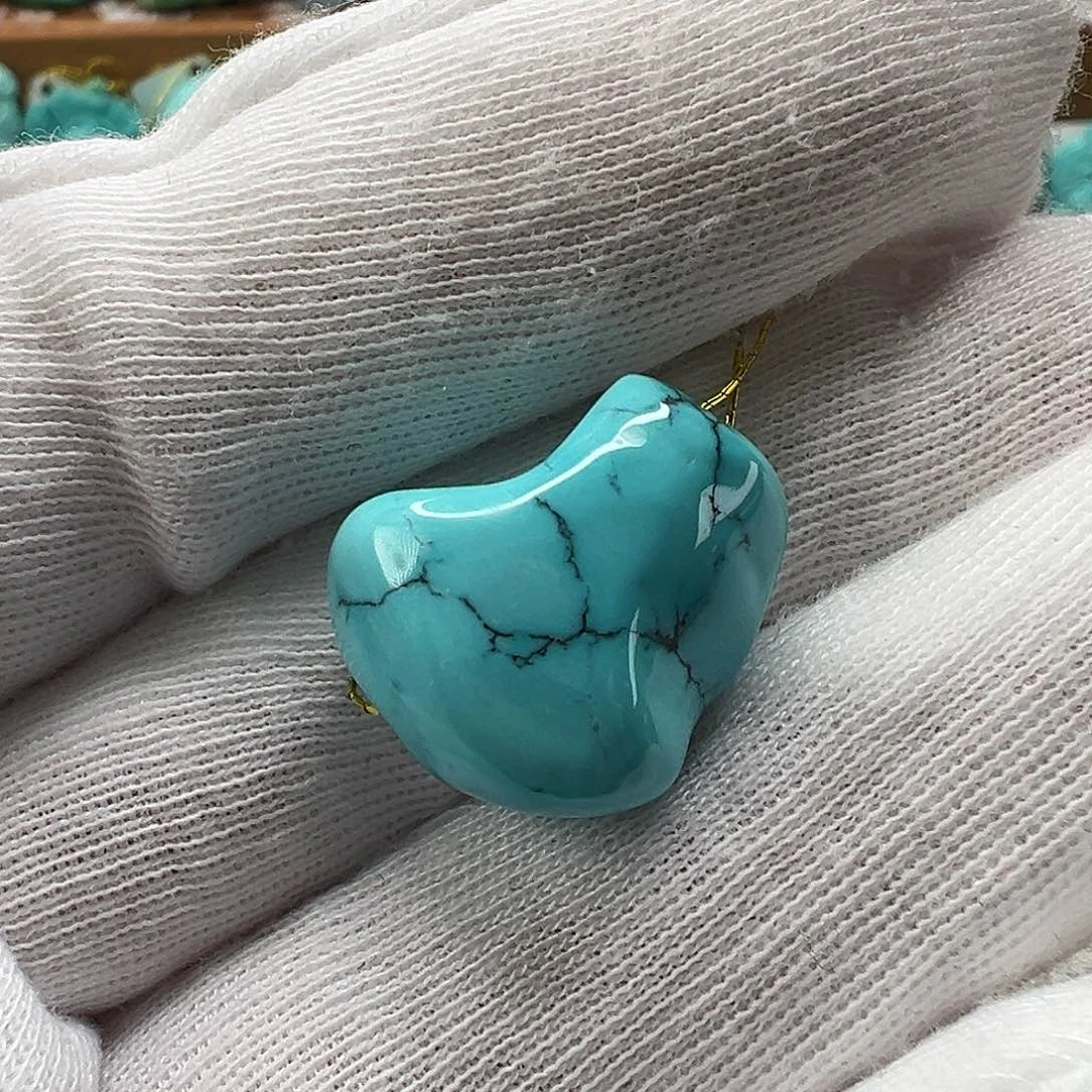 绿松石配饰未镶嵌