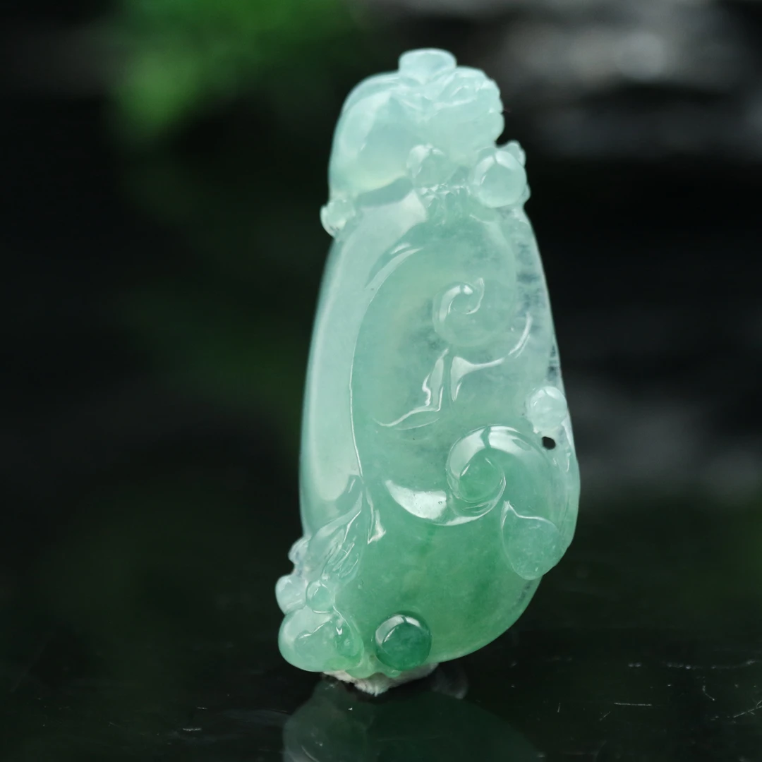 23天然缅甸翡翠A货如意/300087/上海嘉禾拍卖