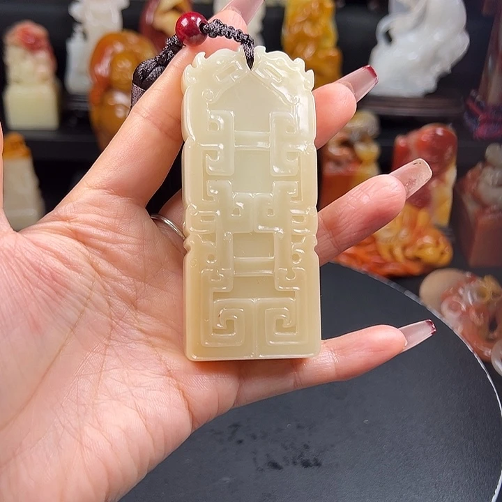 寿山石老性芙蓉石