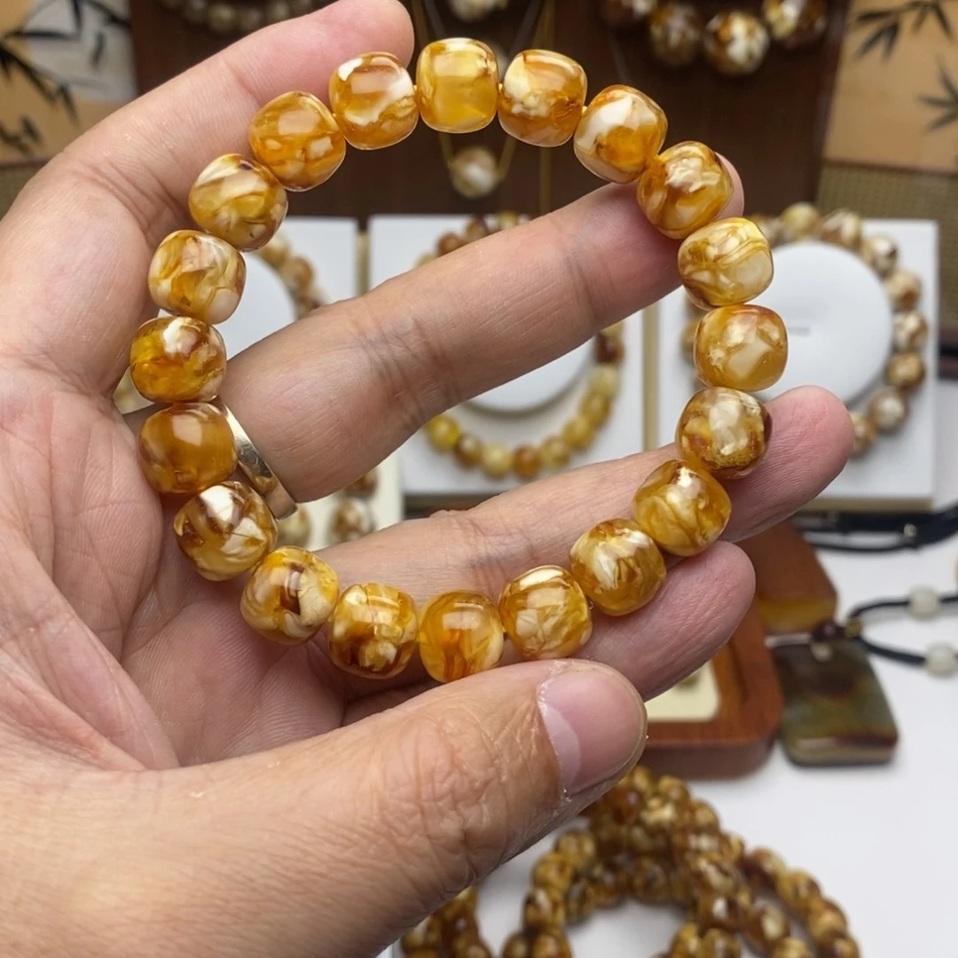 11沁色精工老型手串一条