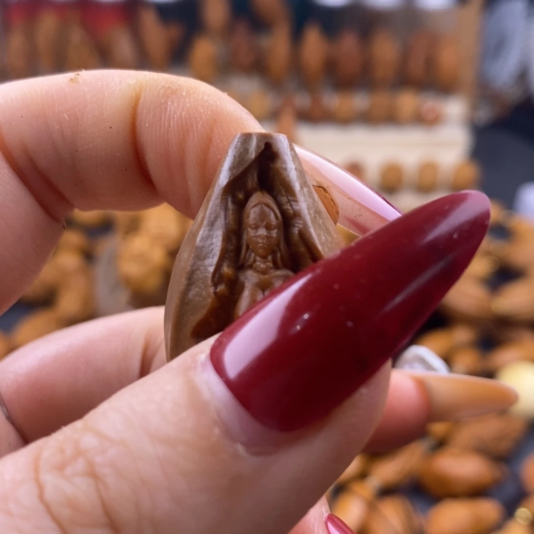 橄榄核吊坠@***们橄榄核福利单子两单起邮