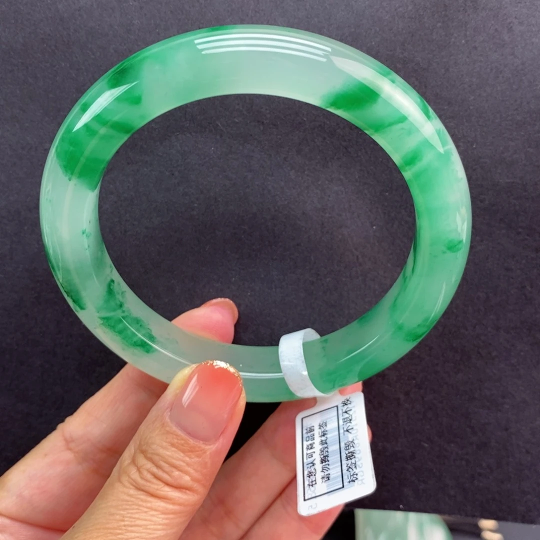 石英质玉手镯未镶嵌小*