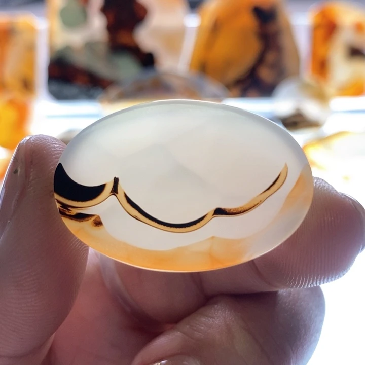 玛瑙/玉髓颈饰未镶嵌