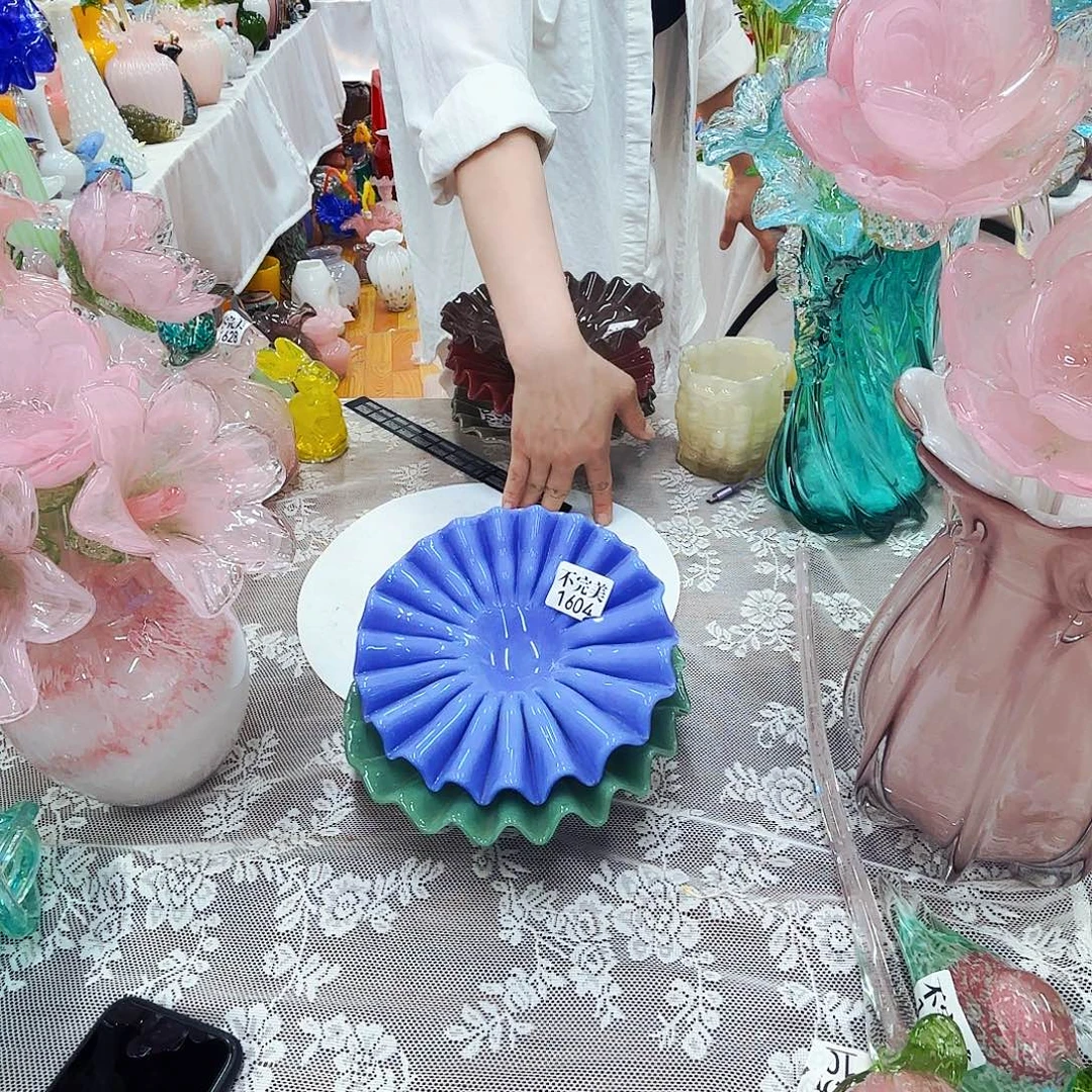 丫***姐不完美一对不退不换不完美琉璃花瓶花品摆件