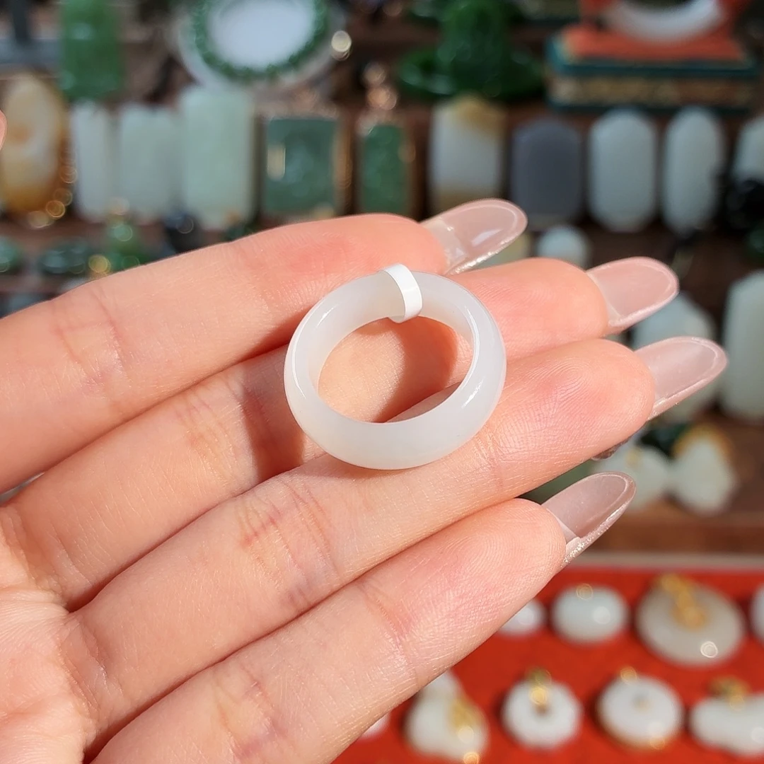 和田玉未镶嵌戒圈T