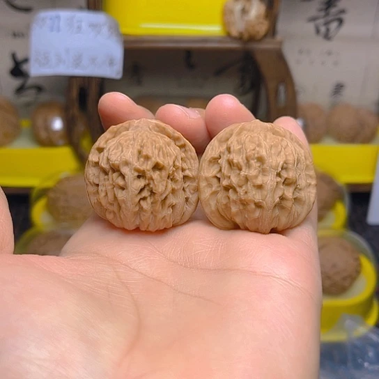 文玩核桃吊坠四座楼