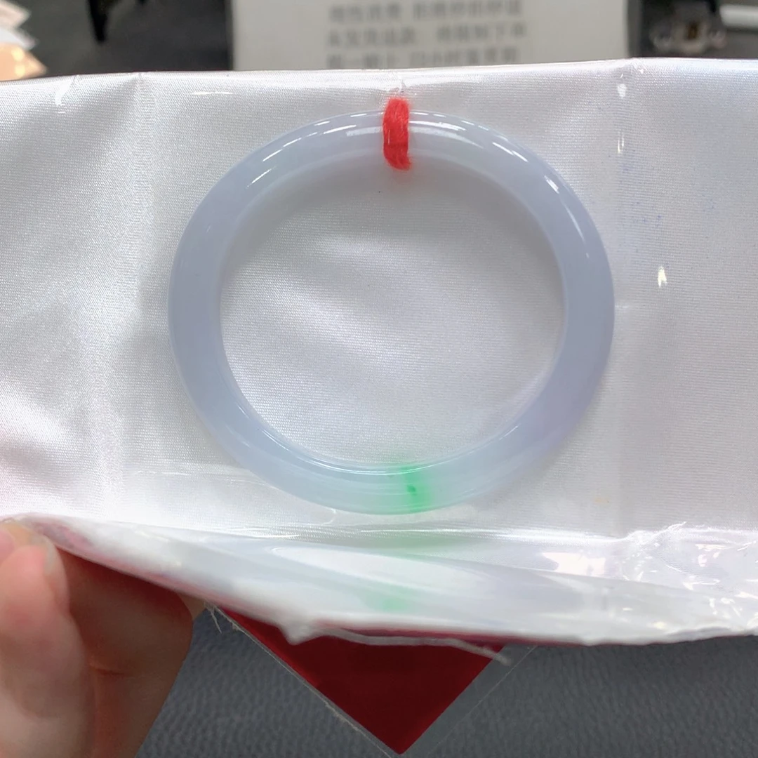 翡翠未镶嵌手镯27贵妃