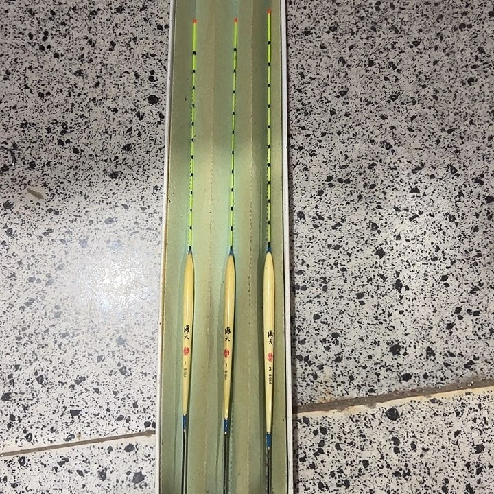 如图所示一套阴天漂随机发