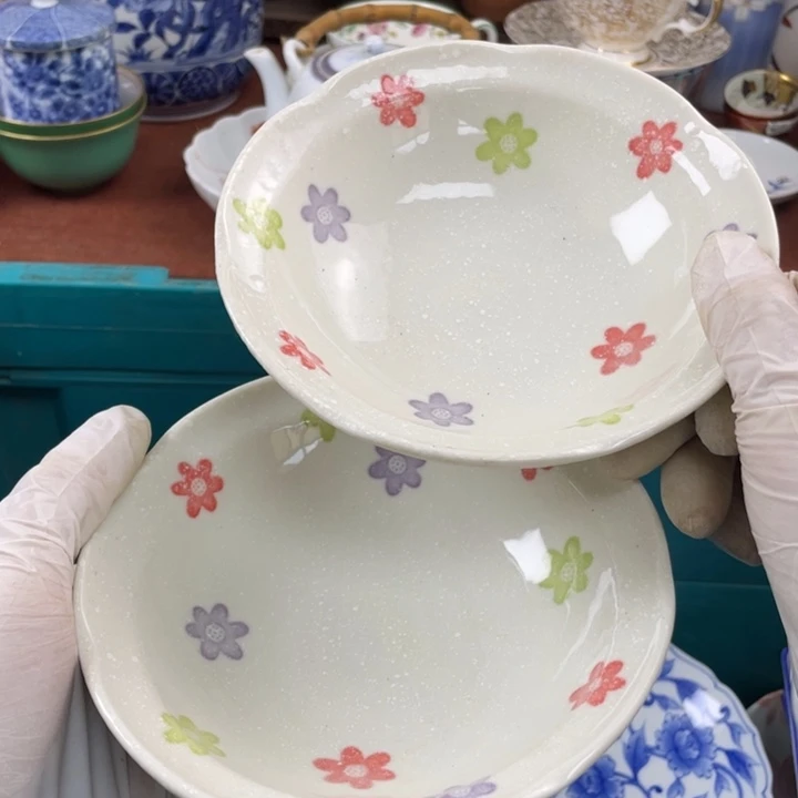 他家瓷器真美…开播了