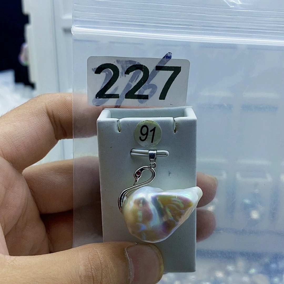 淡水珍珠合金颈饰