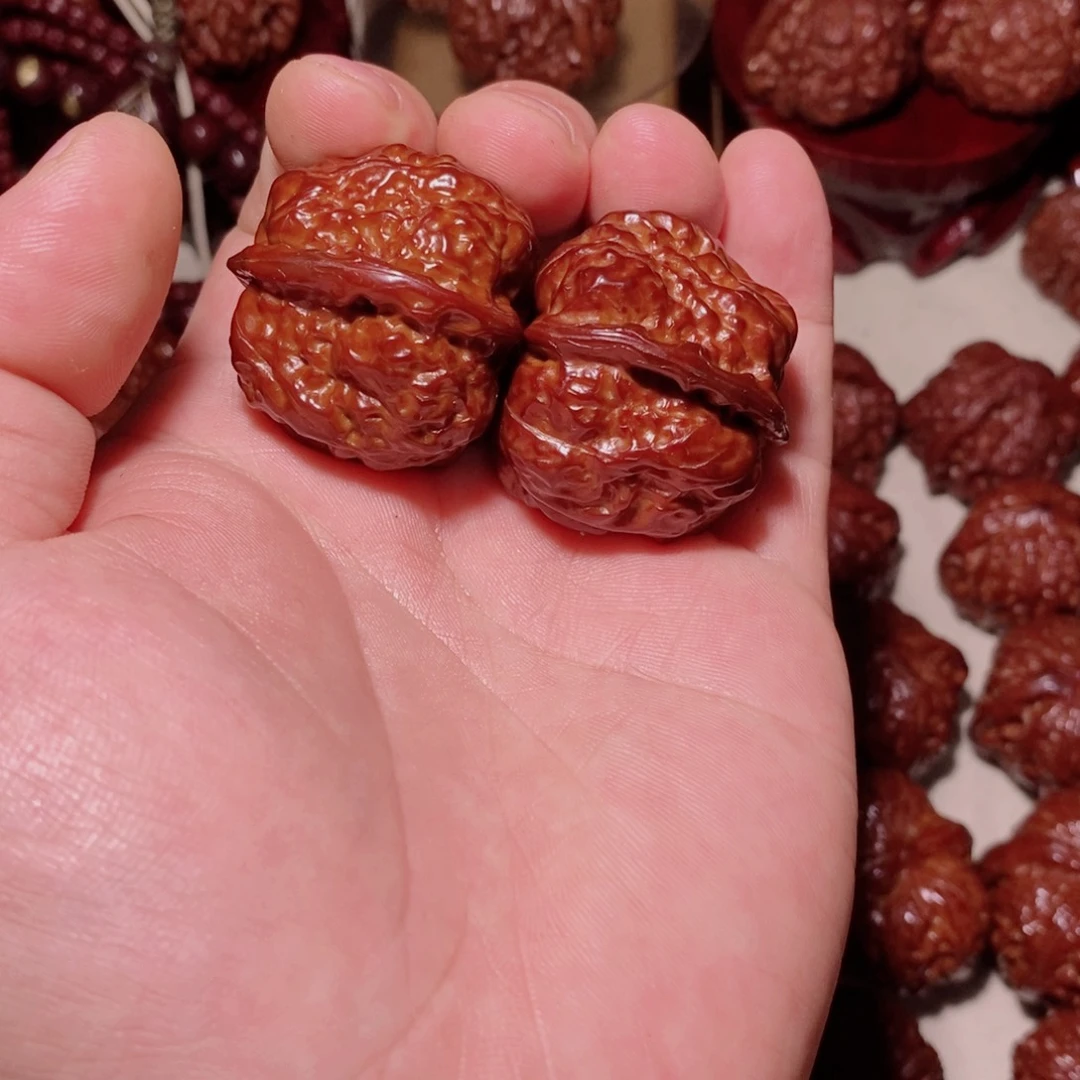 满***红桃核吊坠蛤蟆头蛤蟆头