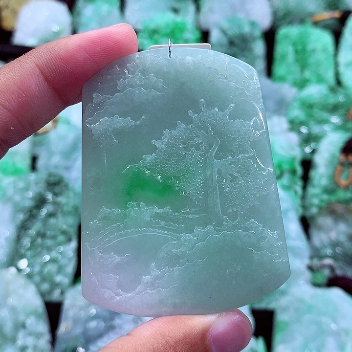 吊坠(不含链)未镶嵌翡翠