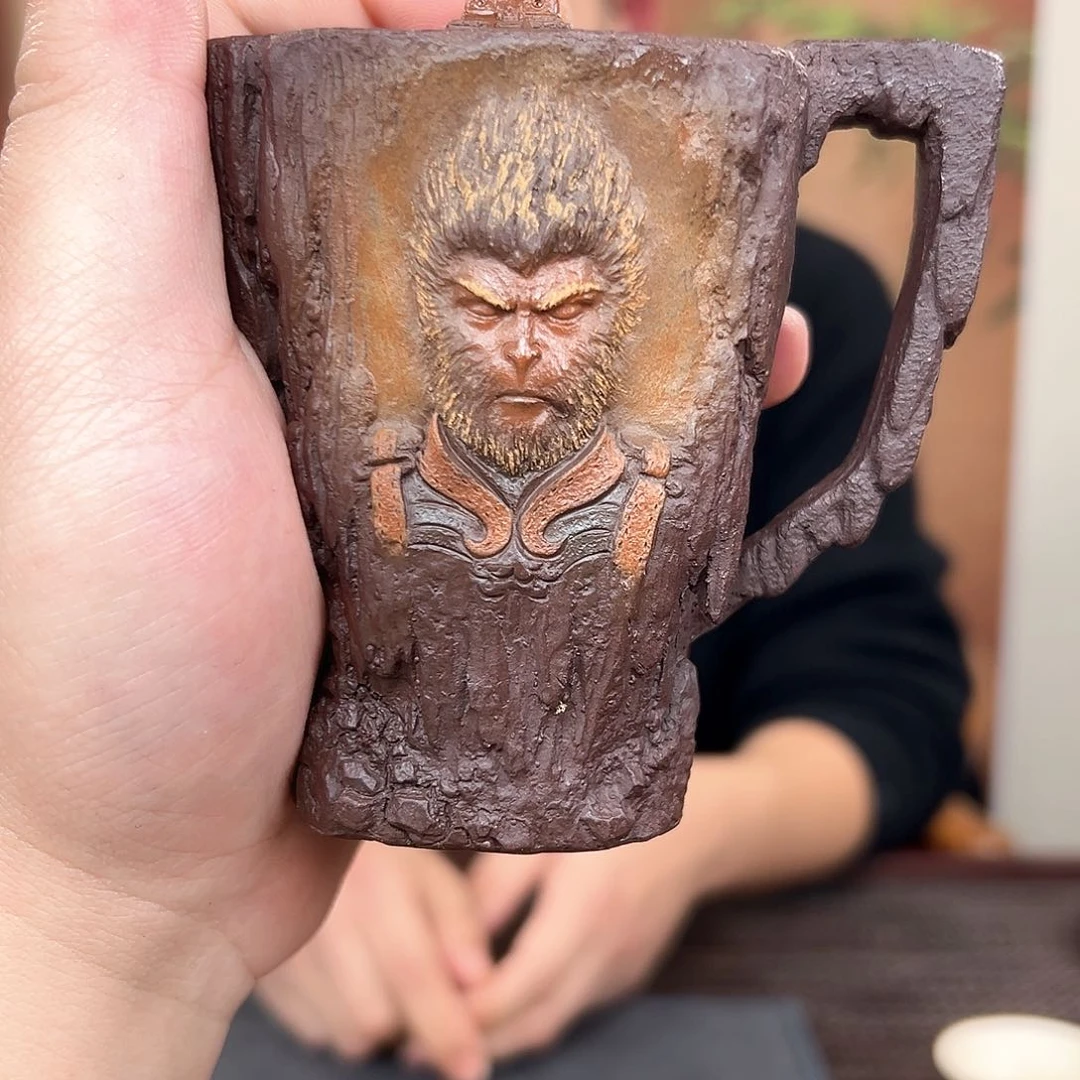 紫砂茶杯悟空刚回家快快乐乐啦