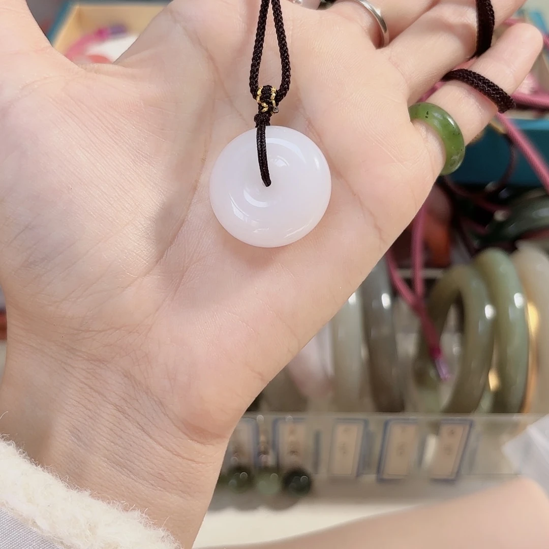 石英质玉手镯未镶嵌铭**-