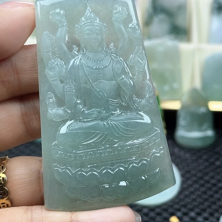 颈饰未镶嵌翡翠天然翡翠千手观音