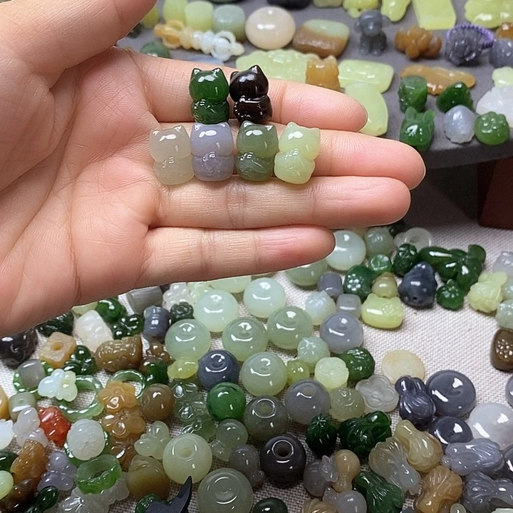 未镶嵌和田玉挂件猫98一个多样性发其一