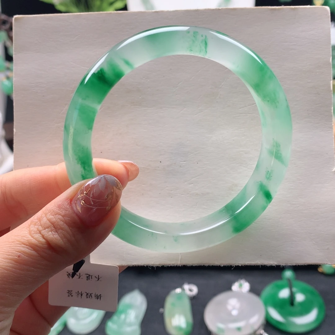 石英质玉未镶嵌手镯