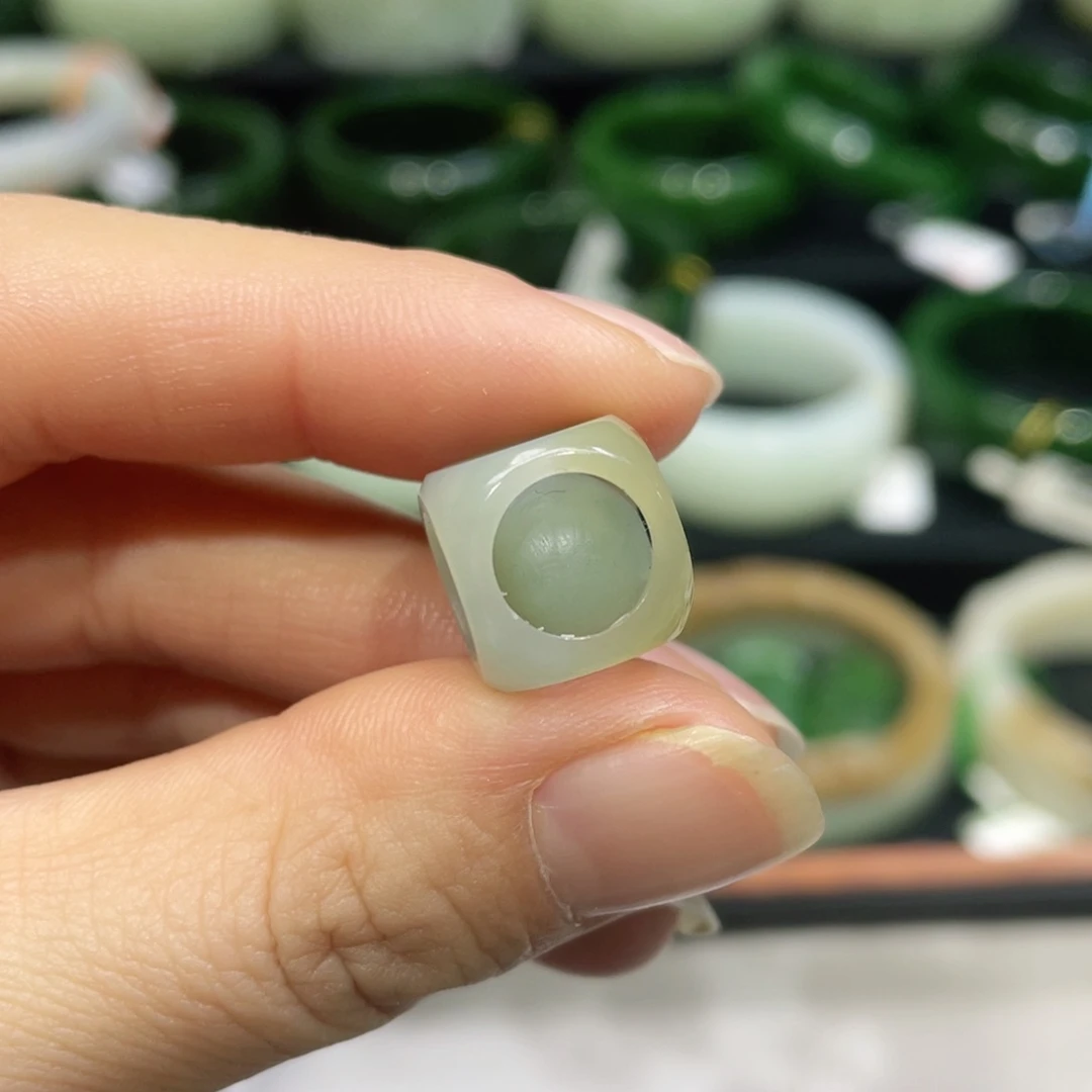 吊坠(不含链)未镶嵌和田玉