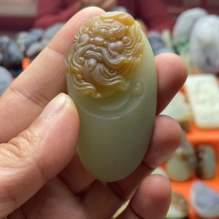 未镶嵌和田玉（糖玉）挂件