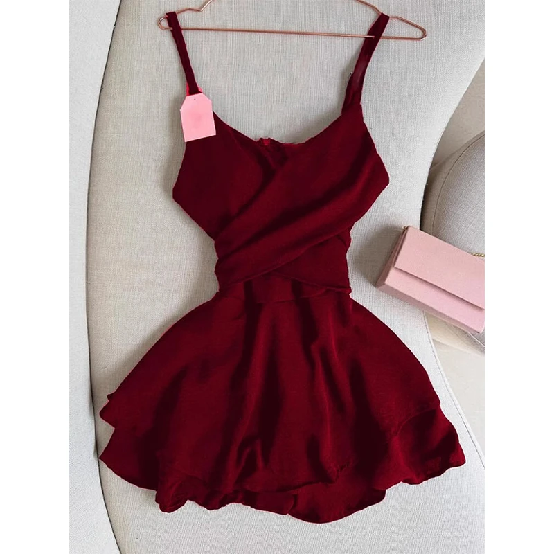 法式设计感吊带连衣裙子女夏季2025新款纯欲风高级感收腰修身短裙